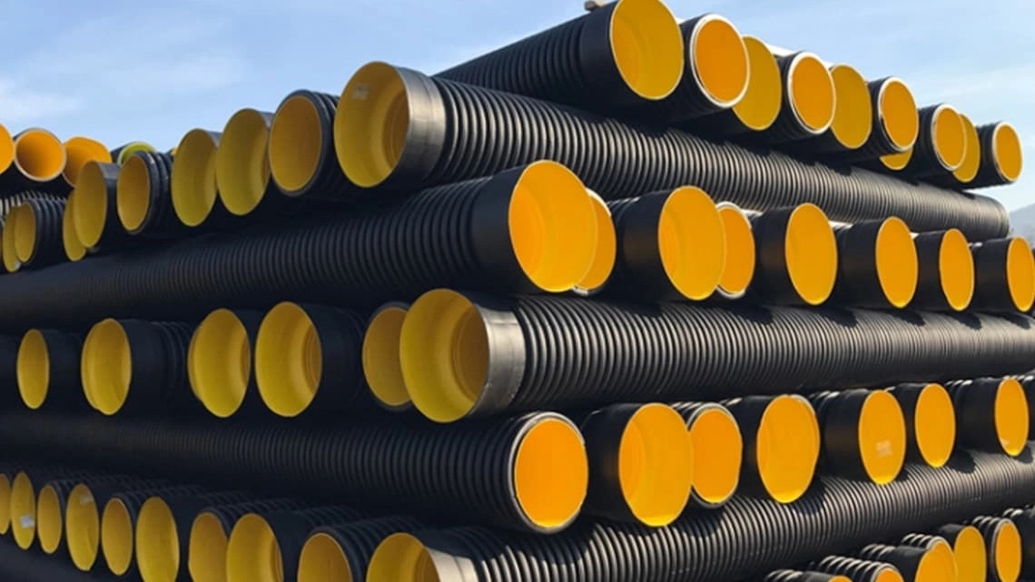 Sale and export of various sizes of polyethylene pipes and carogate Sale and export of various sizes of polyethylene pipes and carogate